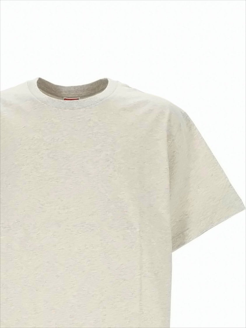 Short-Sleeved Crew Neck T-Shirt with Bold Floral Graphics