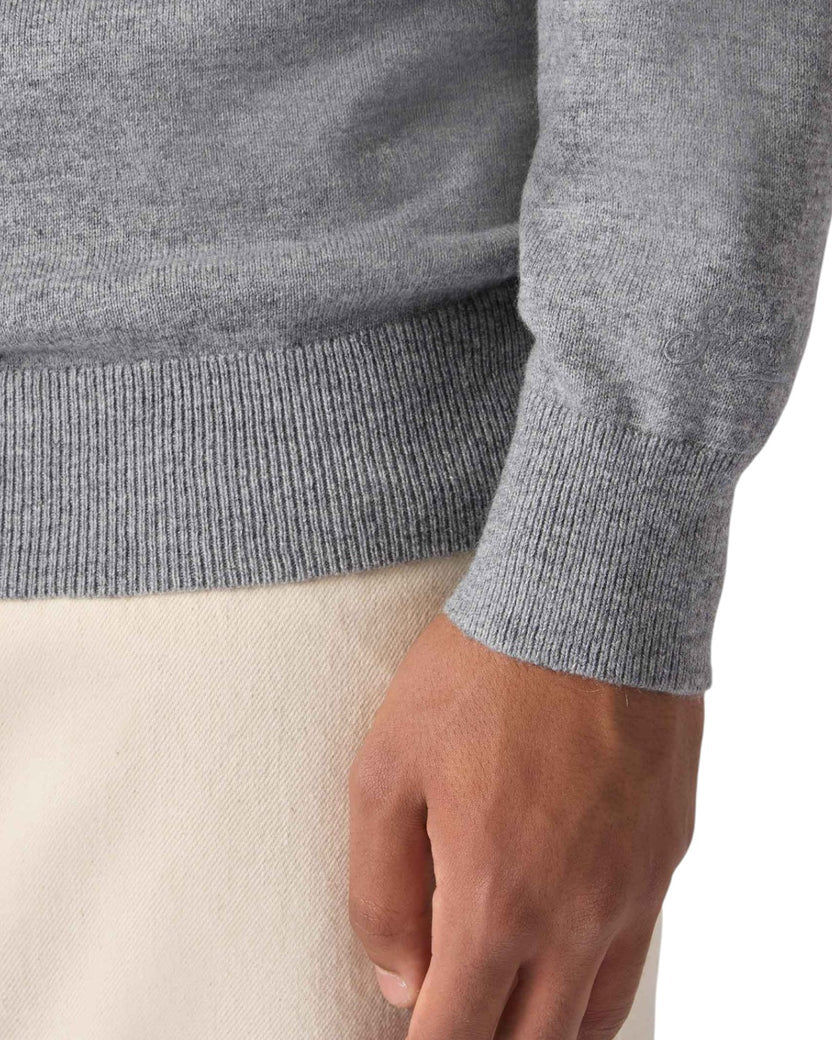 Lightweight Knit Sweater With Embroidered Graphic Detail