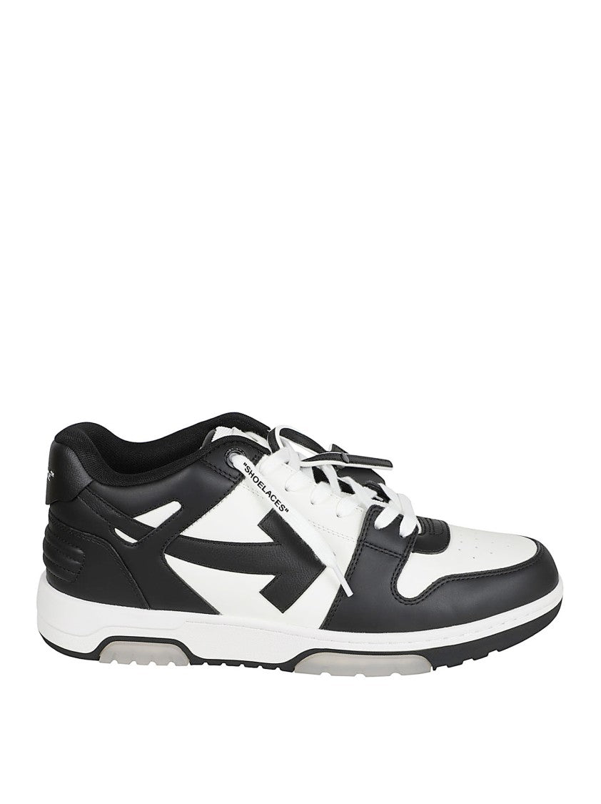 Low-Top Sneakers With Bold Color Block Design
