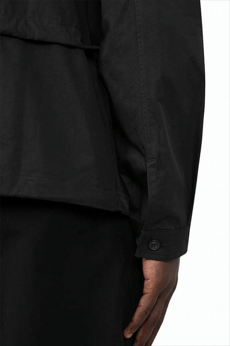 Black Long-Sleeve Shirt With Classic Collar And Utility Pockets