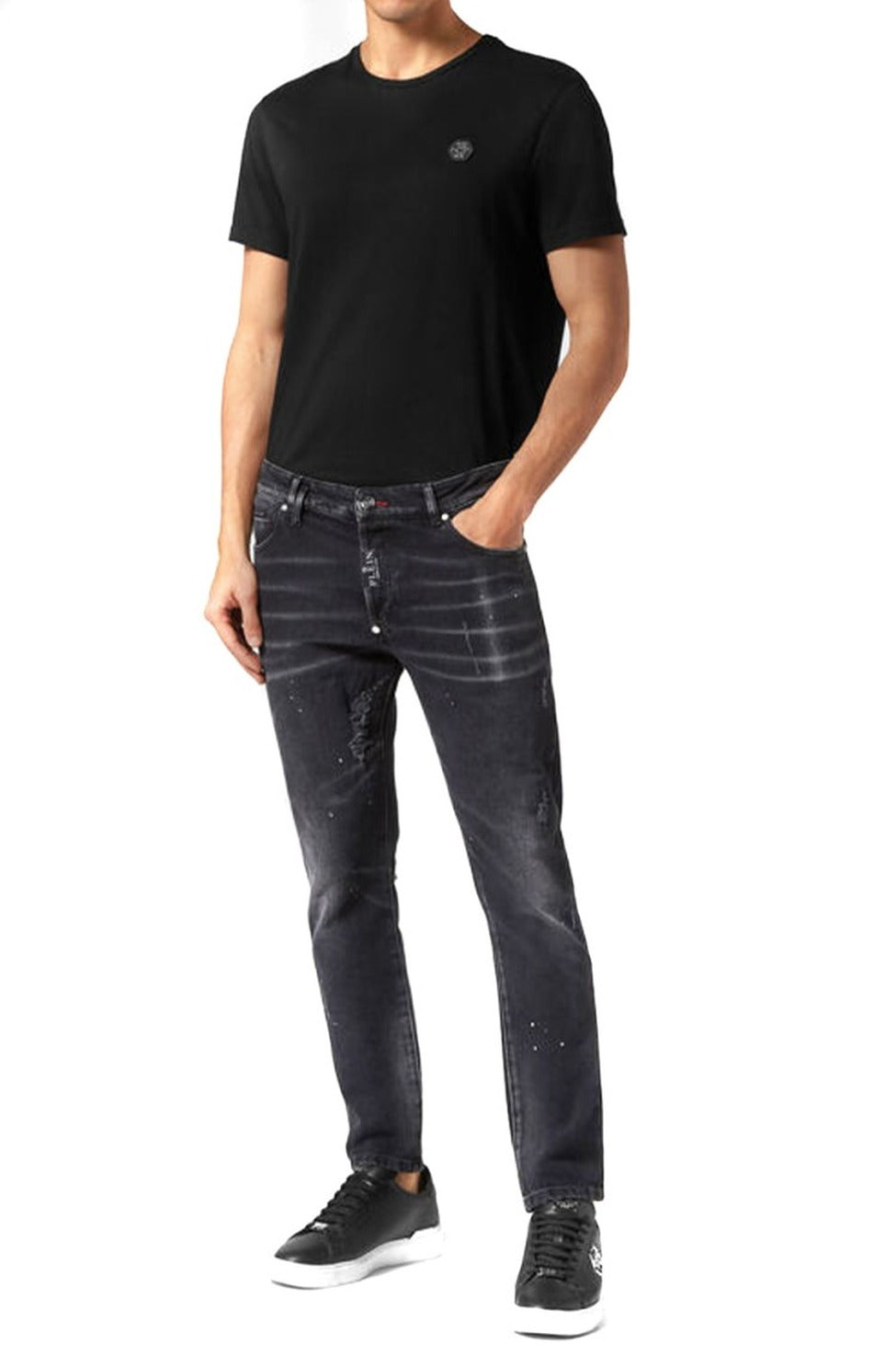 Slim Fit Distressed Black Denim Jeans With Five-Pocket Design