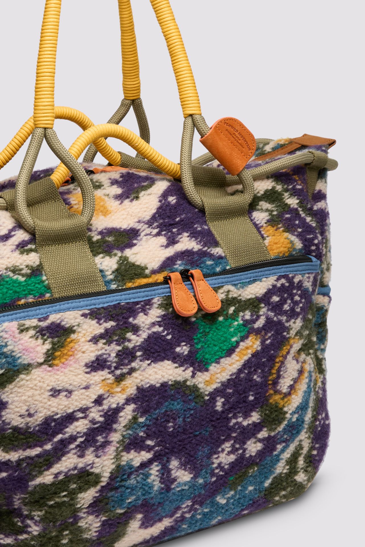 Unisex Weekend Bag With Multicolor Abstract Pattern