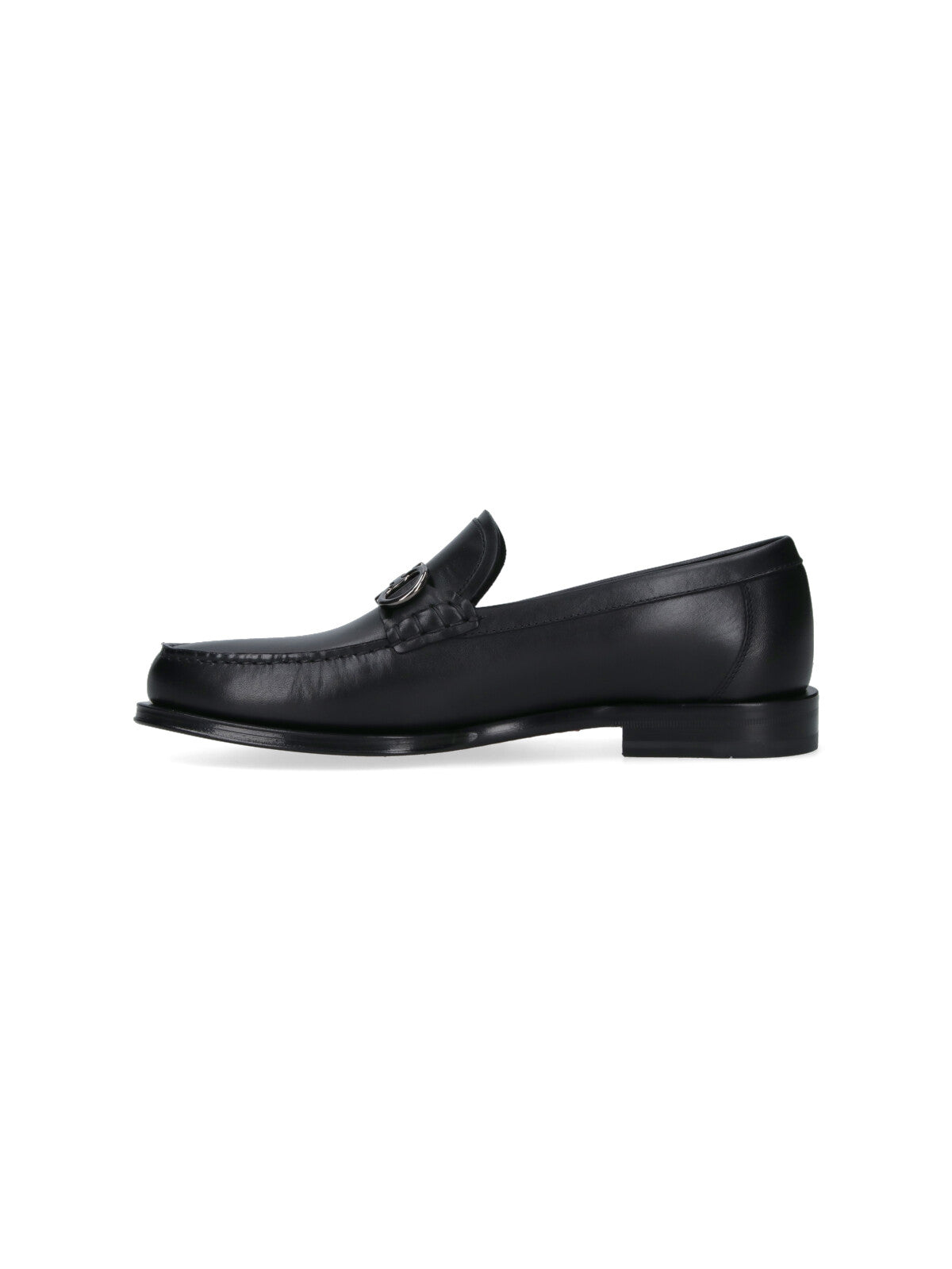 Smooth Leather Moccasin Toe Shoes with Polished Finish