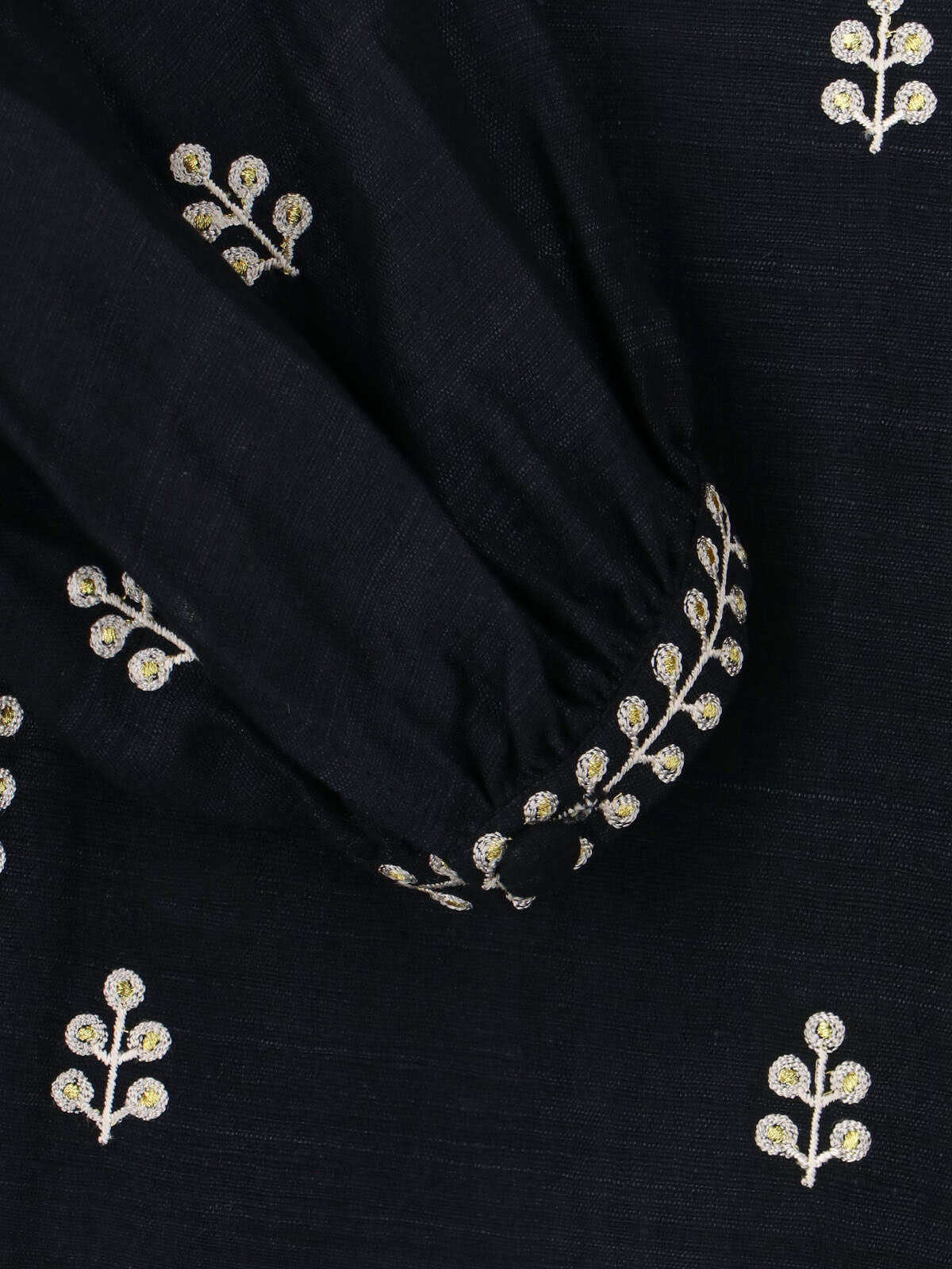 Tailored Black Shirt with Pointed Collar