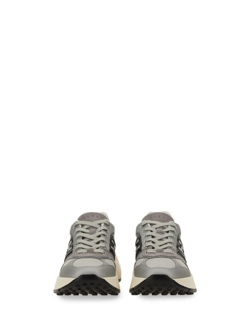 Hi-Fi Sneaker