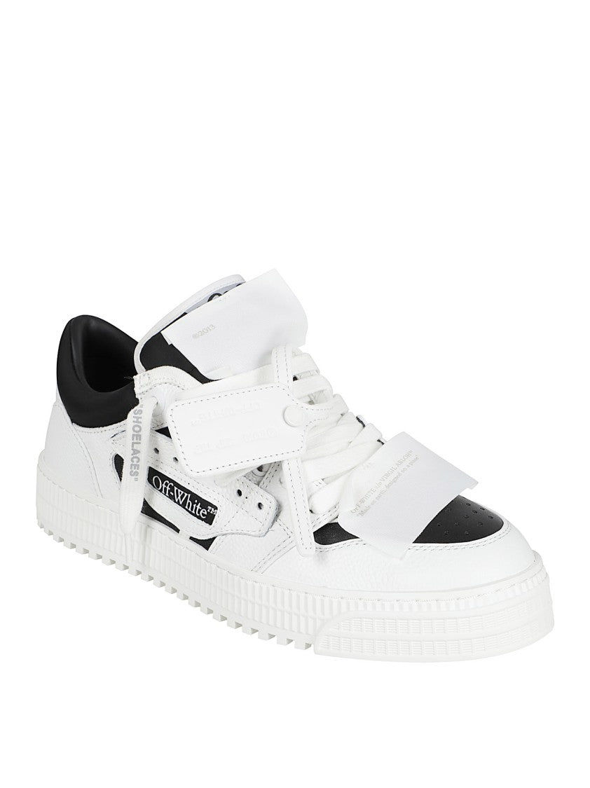 Layered Design Low-Top Sneakers With Textured Sole