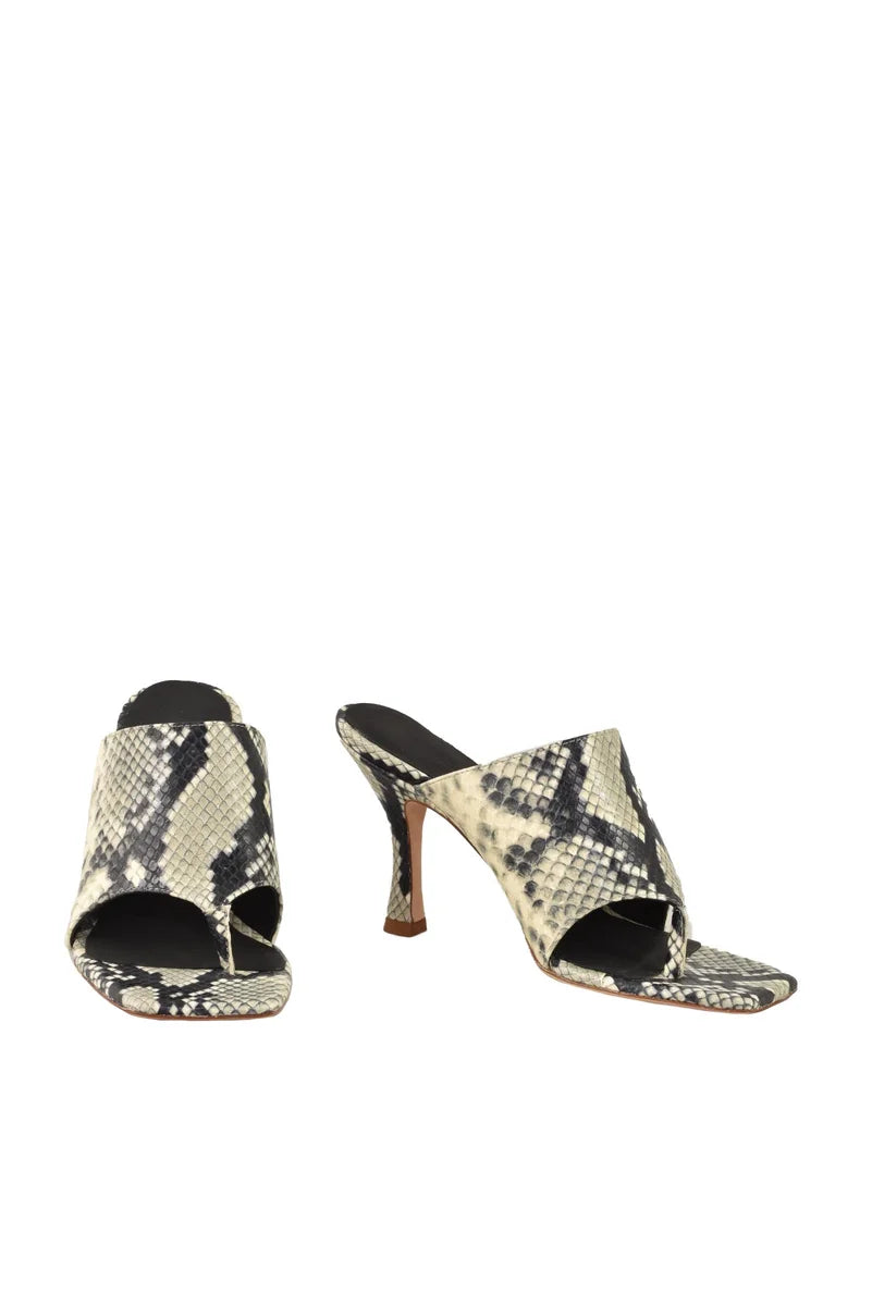 Leather Sandals - Black/Beige