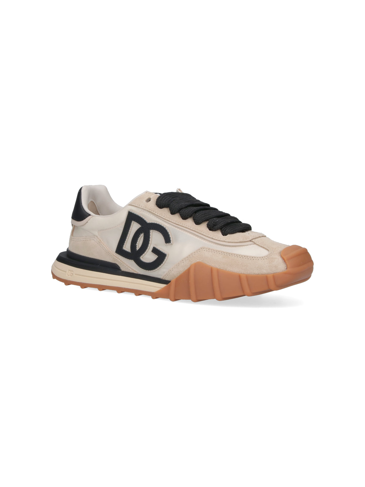 Low-Top White Sneakers With Minimalist Design