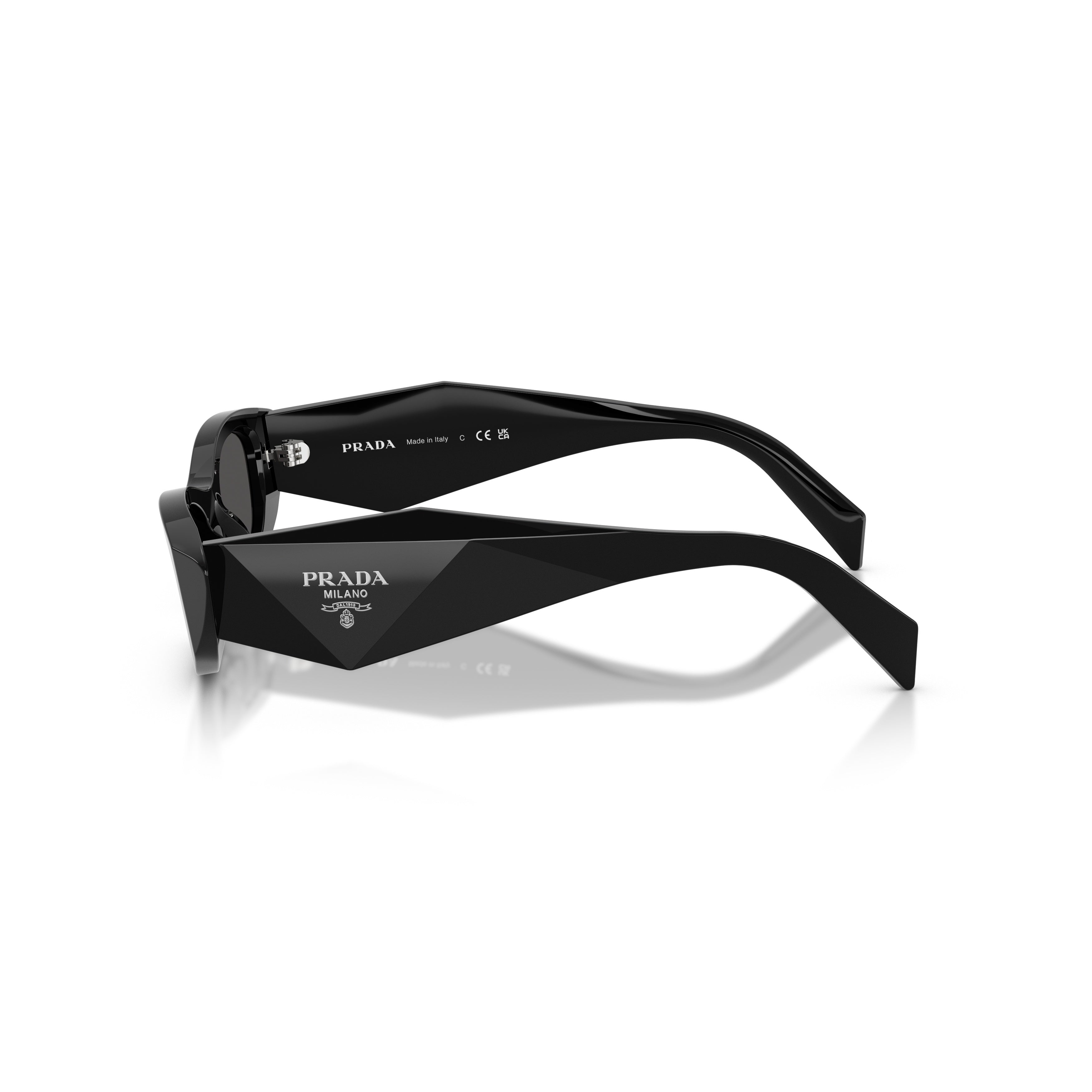 0pr B16s Angular Cat-Eye Sunglasses
