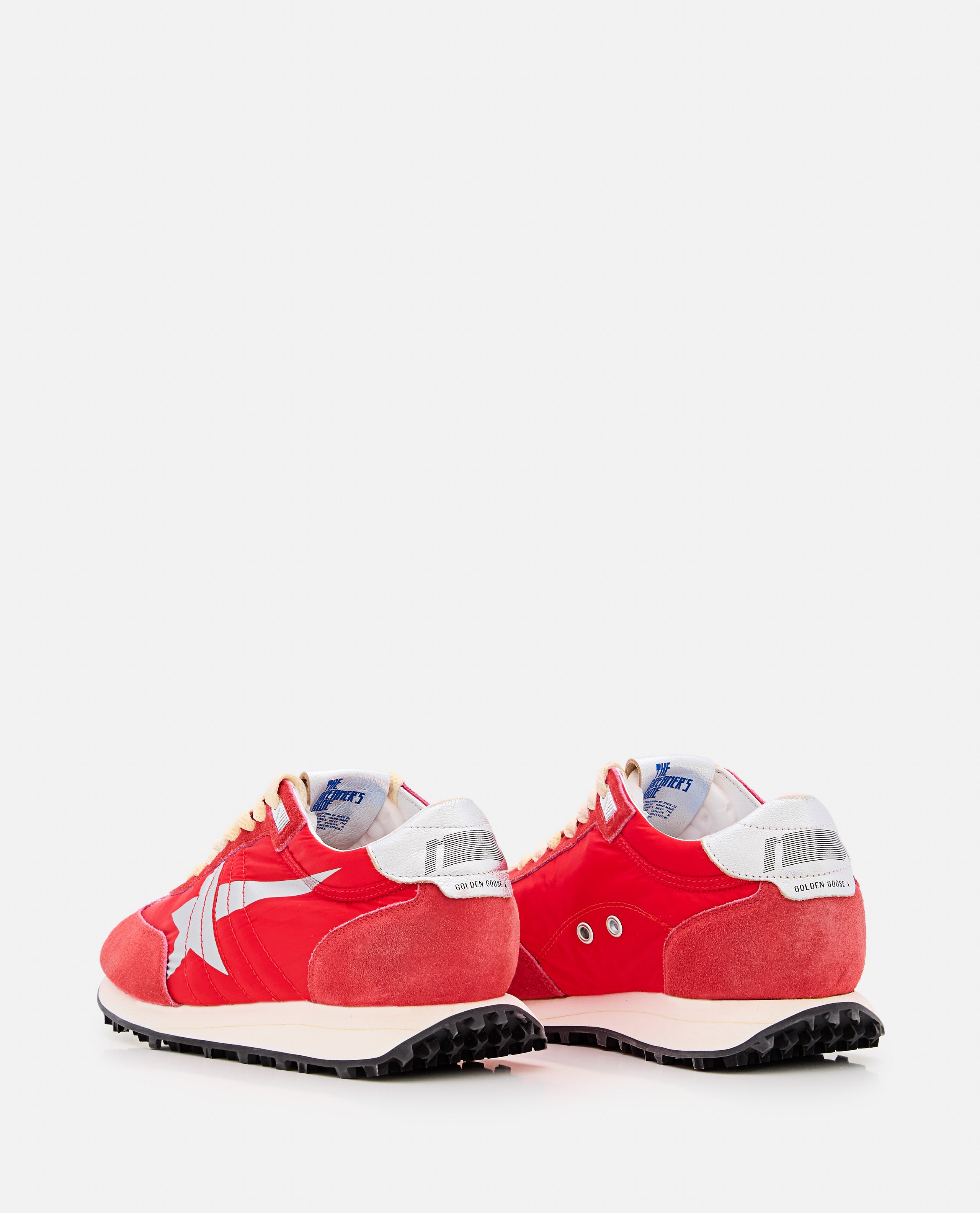 Sznurowane niskie sneakersy z wstawkami z czerwonego zamszu