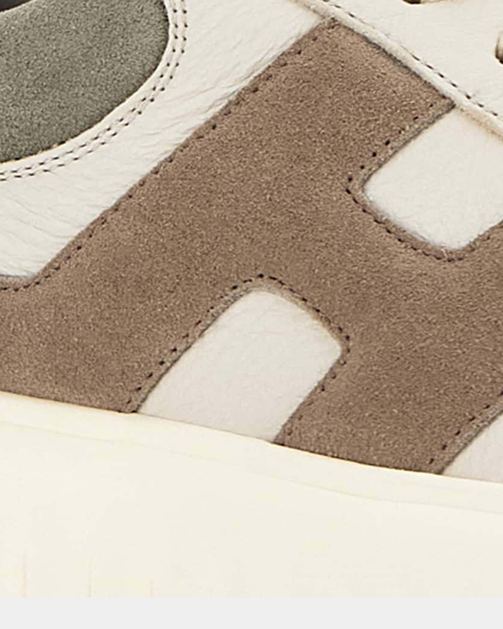 Low-Top Sneakers in Textured Calfskin and Suede Panels