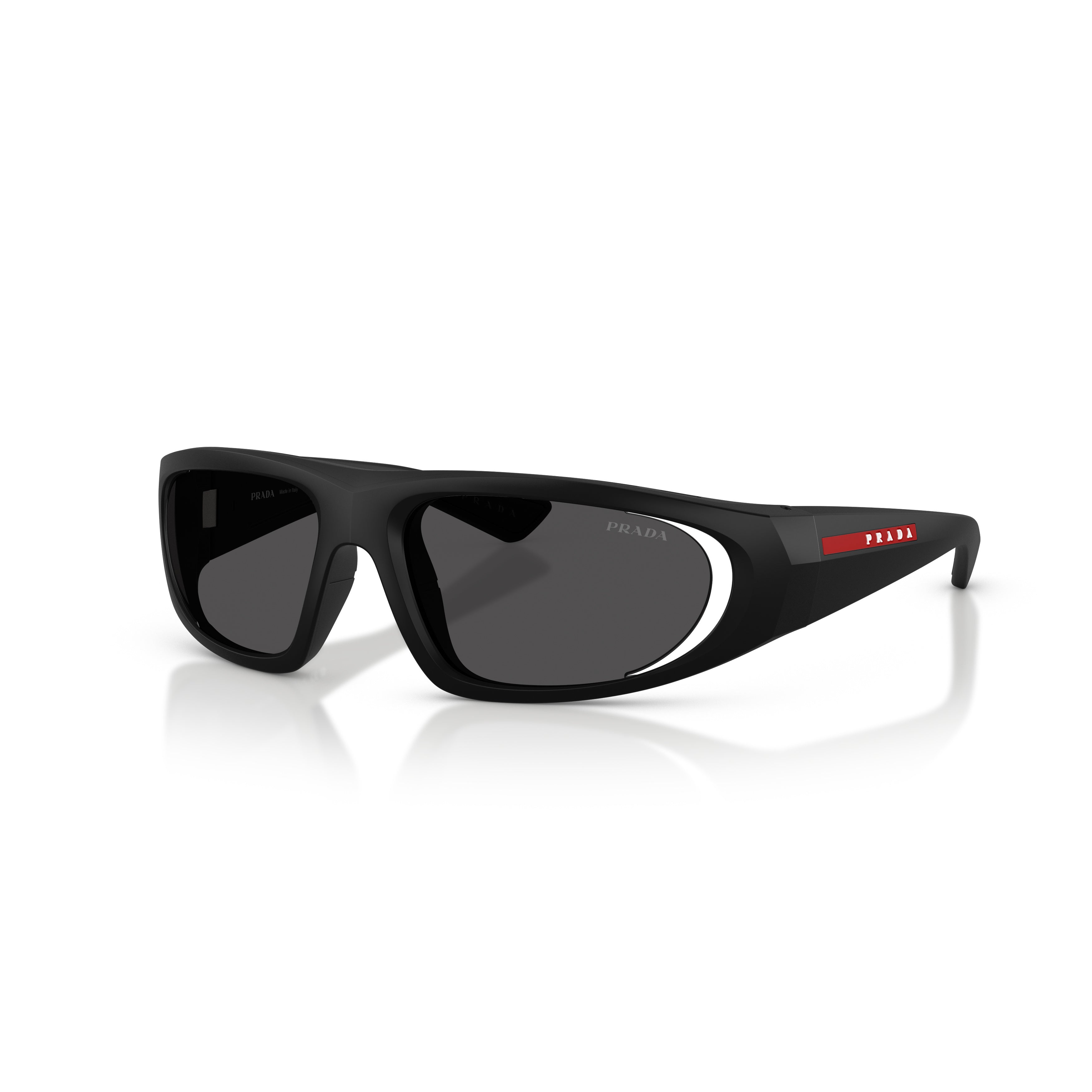 0ps B03s Wraparound Design Black Sunglasses