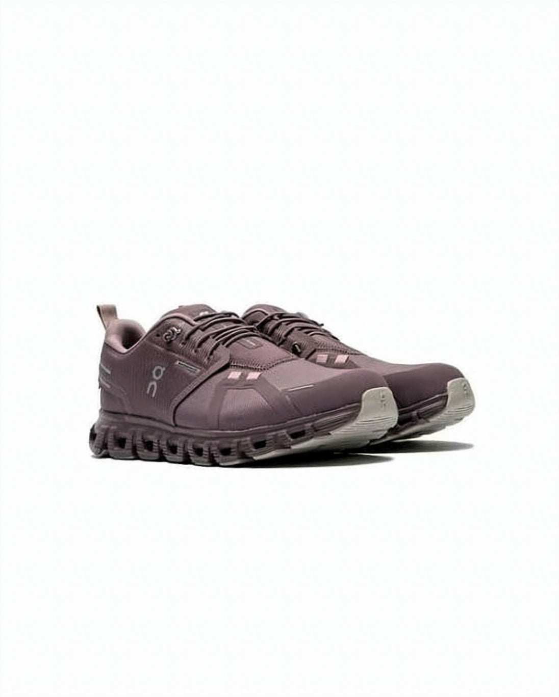 Sleek Modern Sneakers with Recycled Polyester Upper