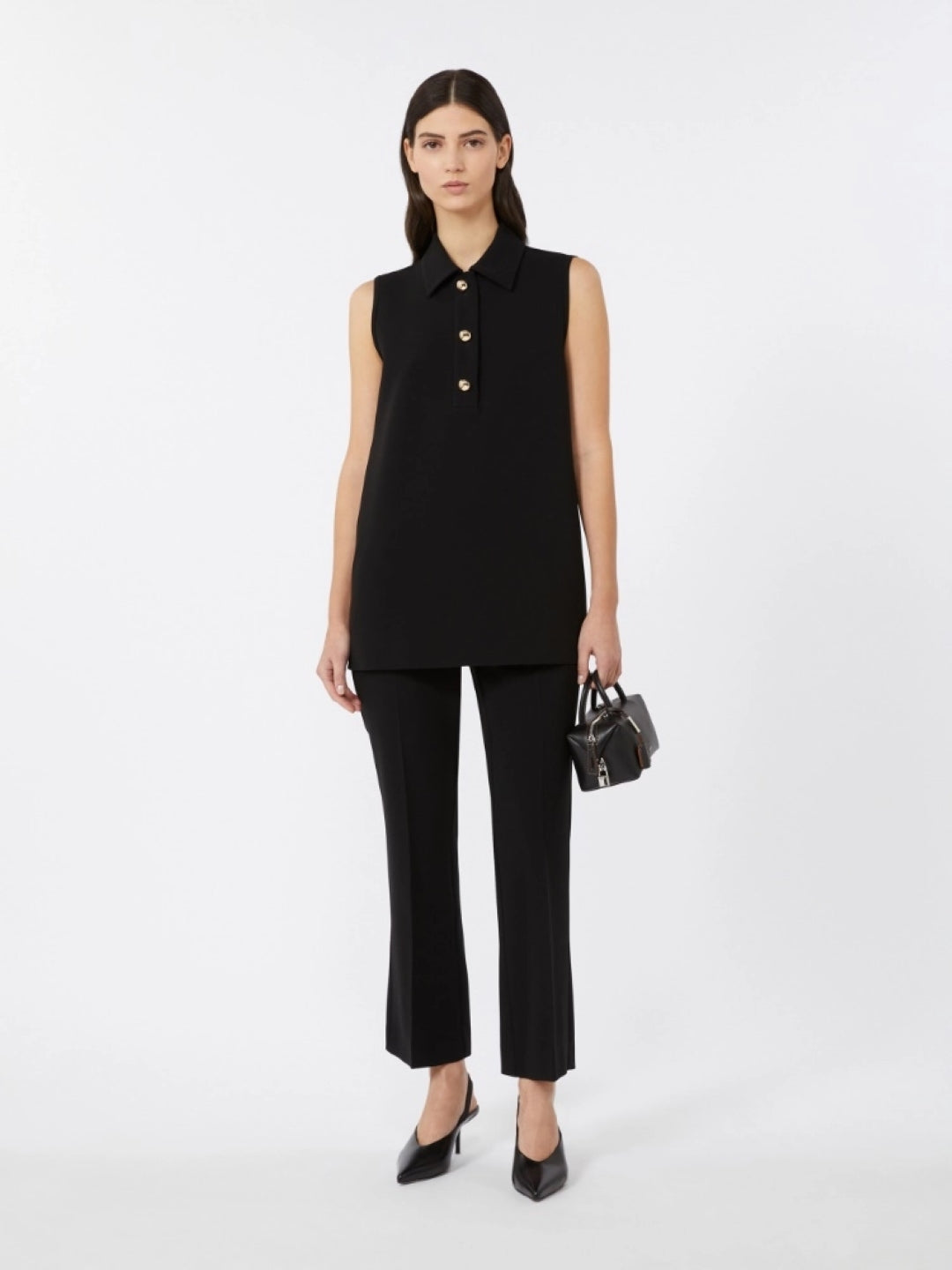 Slim-Fit Black Trousers With Cropped Legs