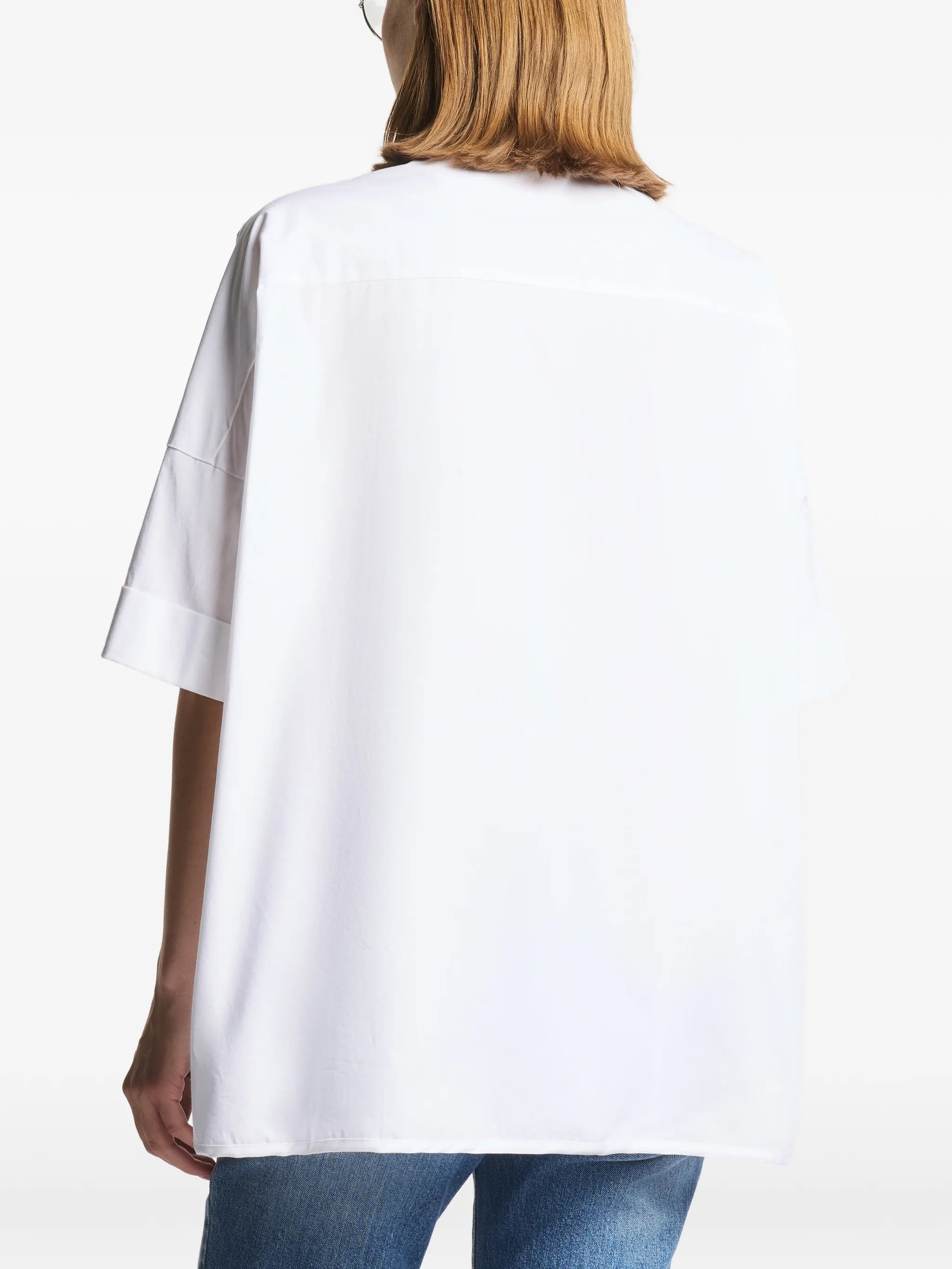 Loose-Fitting White Short-Sleeved Pointed Shirt