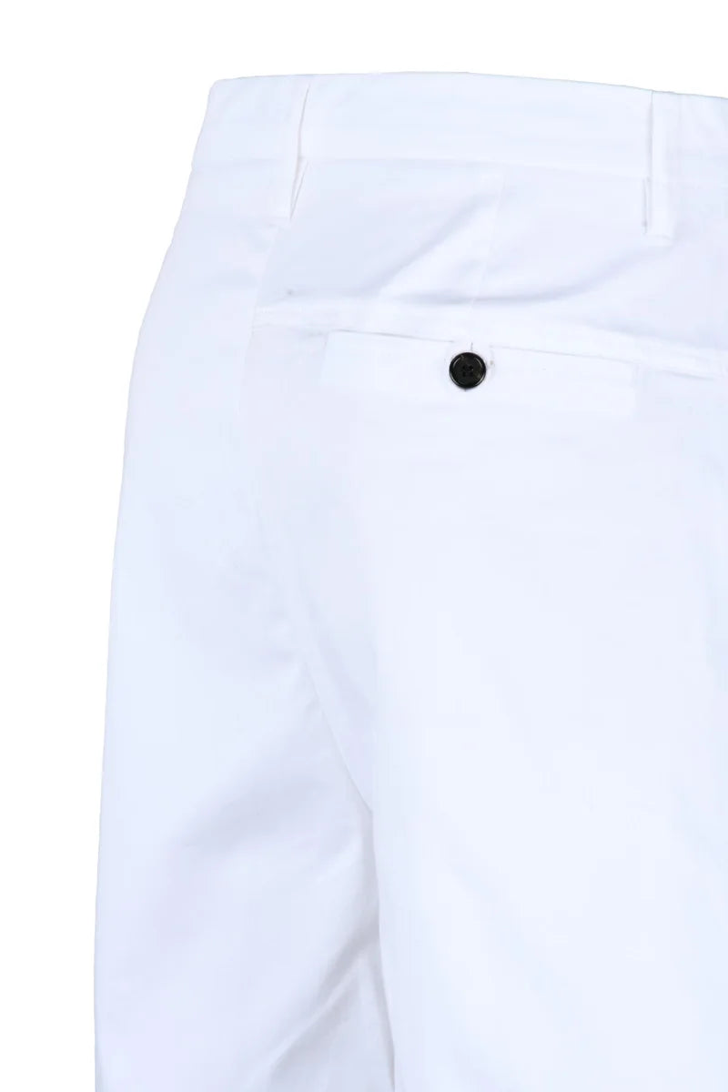 High-Waisted Shorts - White