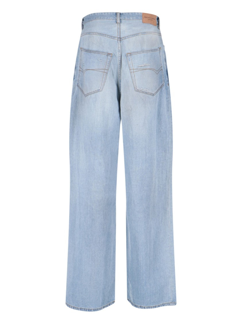 Classic Straight-Leg Blue Jeans With Five-Pocket Styling