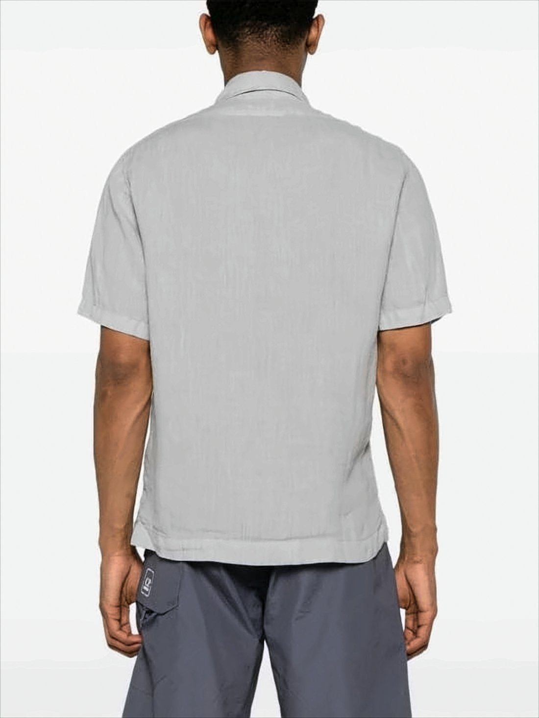 Short-Sleeved Linen Shirt with Button-Down Closure