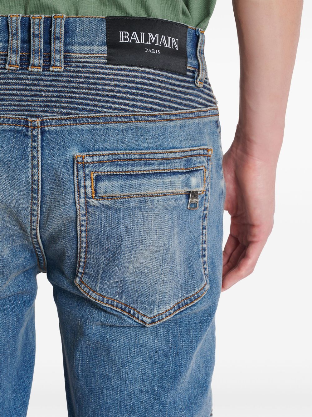 Dżinsowe spodnie slim cut w kolorze indygo