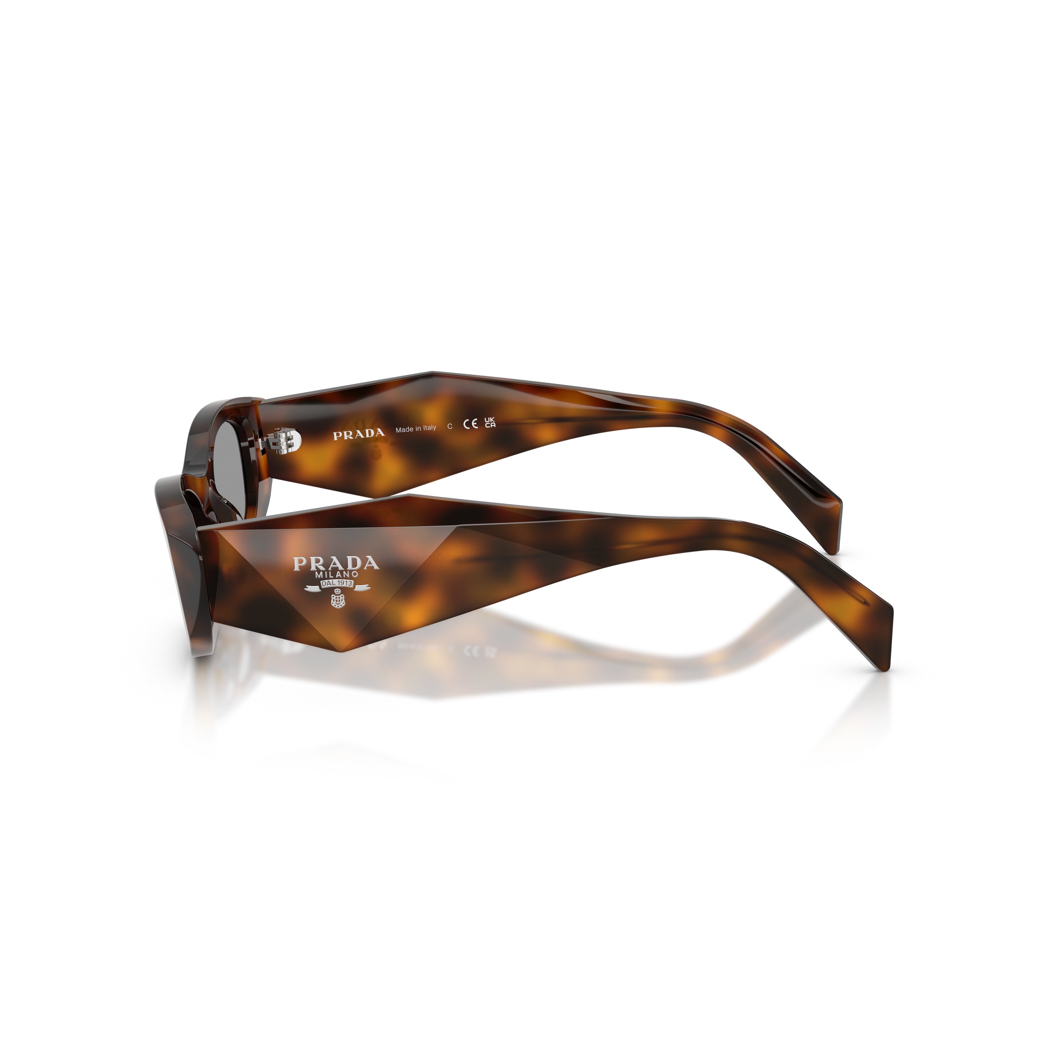 0pr B16s Angular Cat-Eye Sunglasses