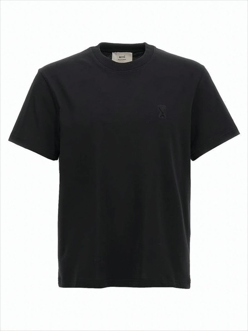 Solid Black Short-Sleeved T-Shirt with Classic Crew Neckline