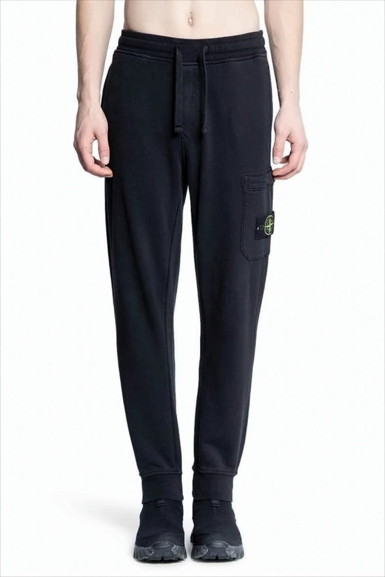 Relaxed-Fit Black Jogger Pants with Cargo Pocket