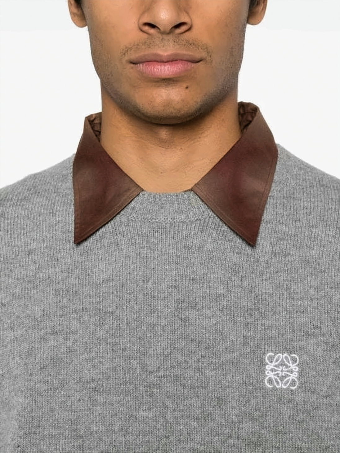 Medium-Weight Wool Sweater With Crew Neckline