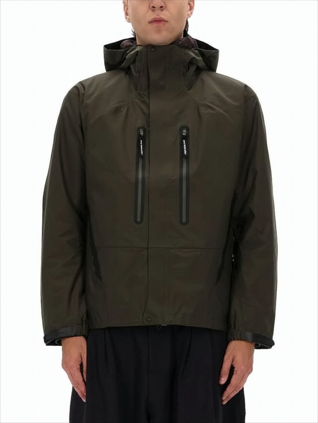 Lightweight Hooded Jacket with Minimalistic Design