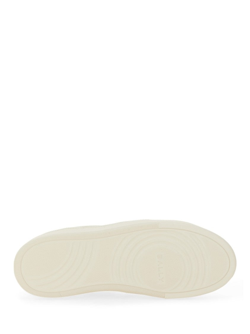"Ronnie" Sneaker