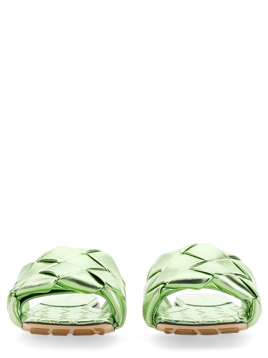 Intricate Woven Leather Flat Sandal with Minimalist Appeal
