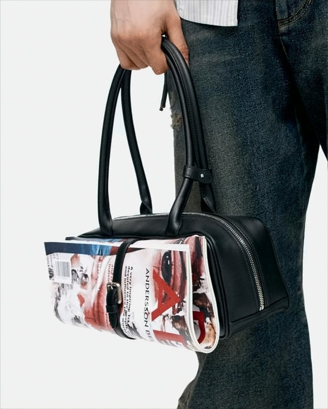 Contemporary Shoulder Bag with Graphic Print Flap