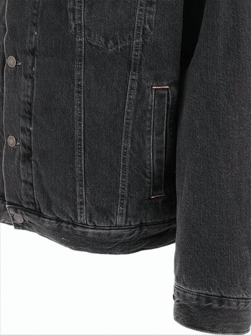 Washed Black Denim Jacket With Plush Collar And Tailored Fit