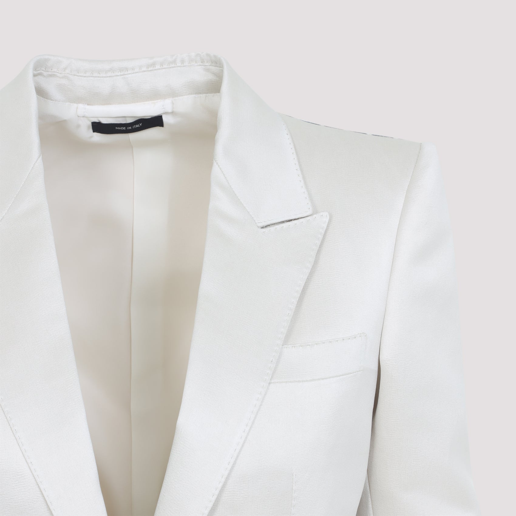 Chic Tailored Jacket In Cotton-Silk Blend