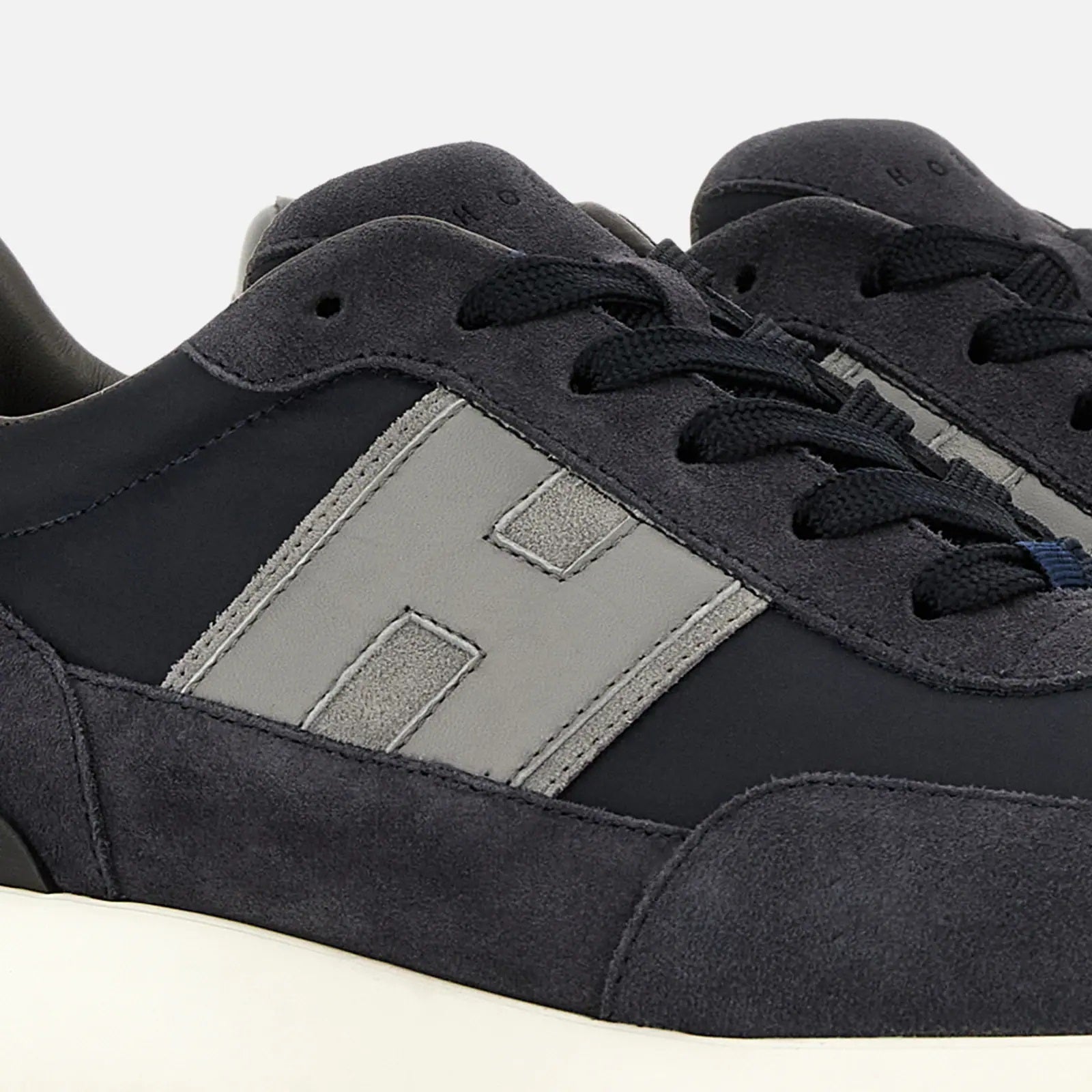 H709 Allacciato H Banda Sneakers in Blue
