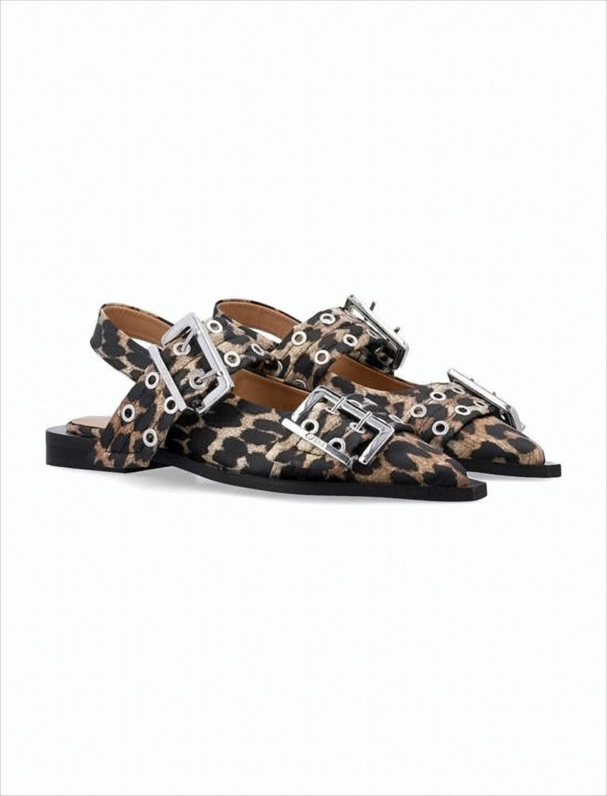 Pointed Toe Flat Shoes With Leopard Print And Silver-Tone Accents
