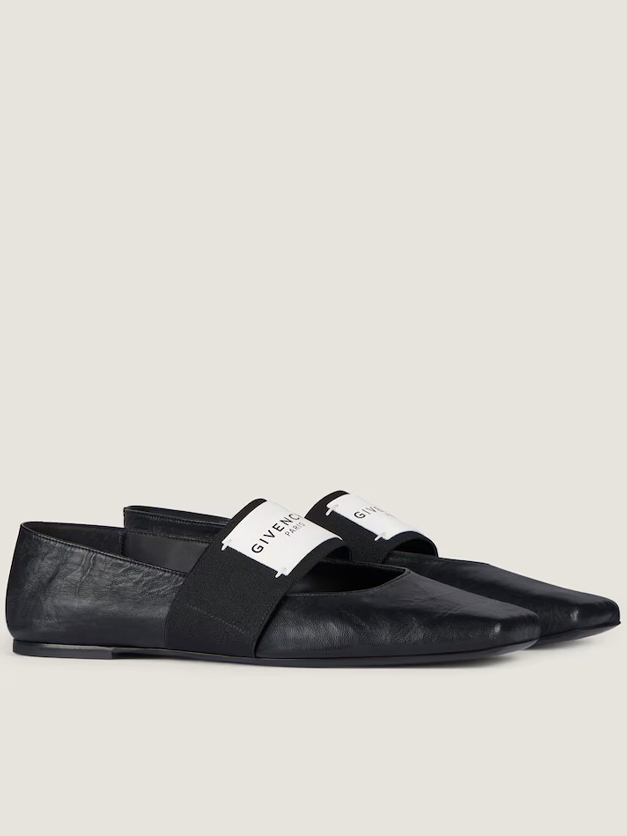 Ballerina Pointed Toe Black Lambskin Flats