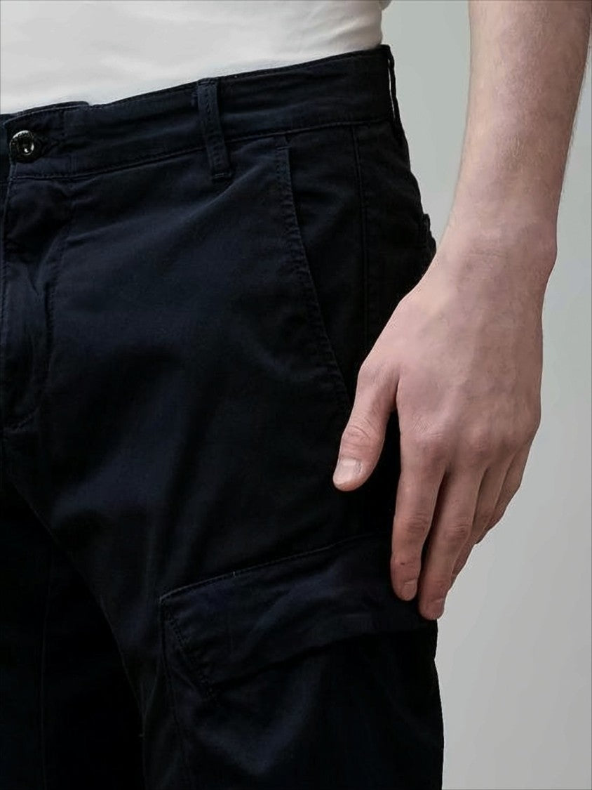 Cargo-Style Straight Pants with Tailored Silhouette
