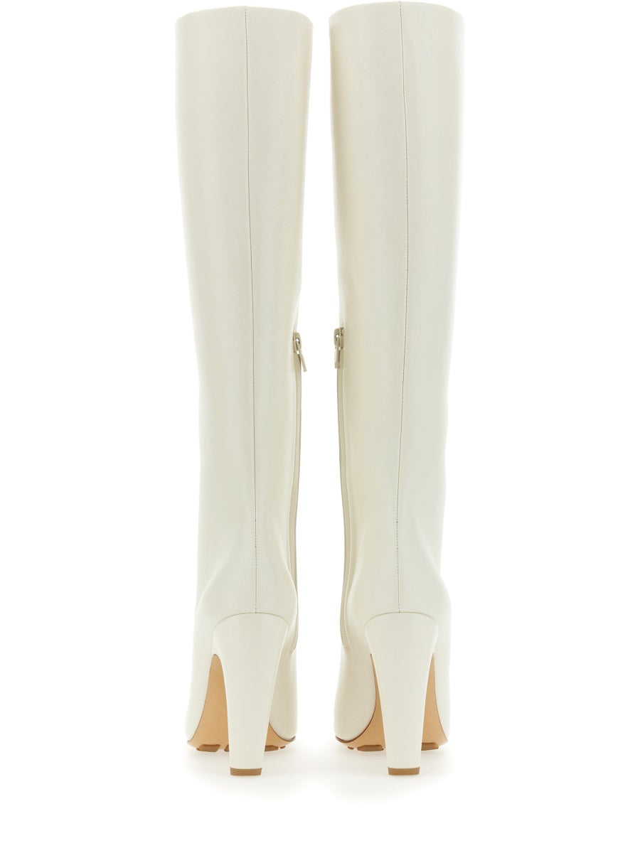 Knee-High Leather Boots With Elegant Silhouette