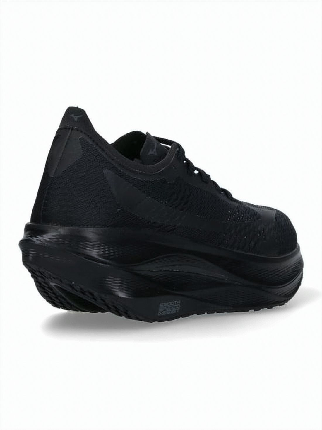 Streamlined All-Black Sneakers With Textured Sole