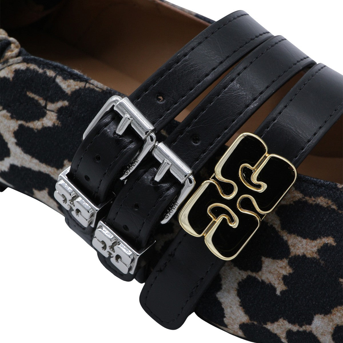 Pointed Toe Leopard Print Flats