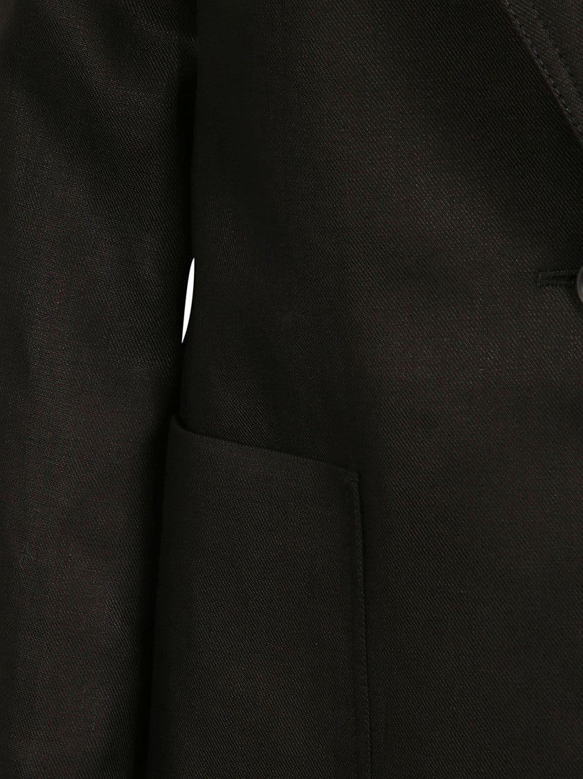 Tailored Black Jacket With Classic Lapel