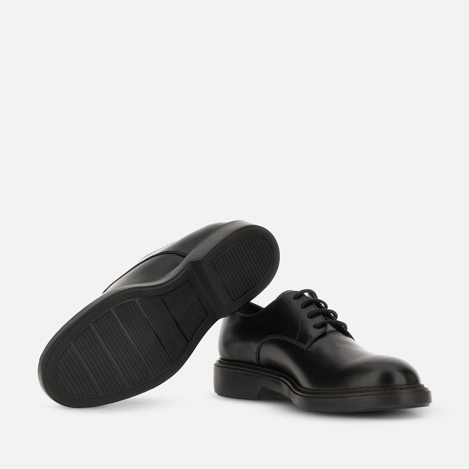 H704 Derby Lace-Up Shoes in Black Calfskin