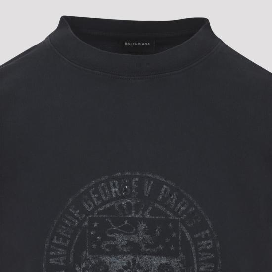 Short-Sleeve Black T-Shirt with Subtle Emblem
