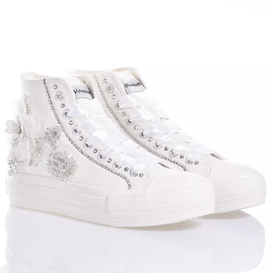 Airlines Platform Silver, White