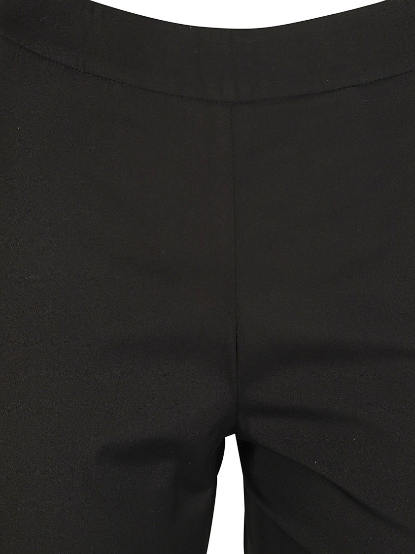 Tailored Black Trousers With Streamlined Fit