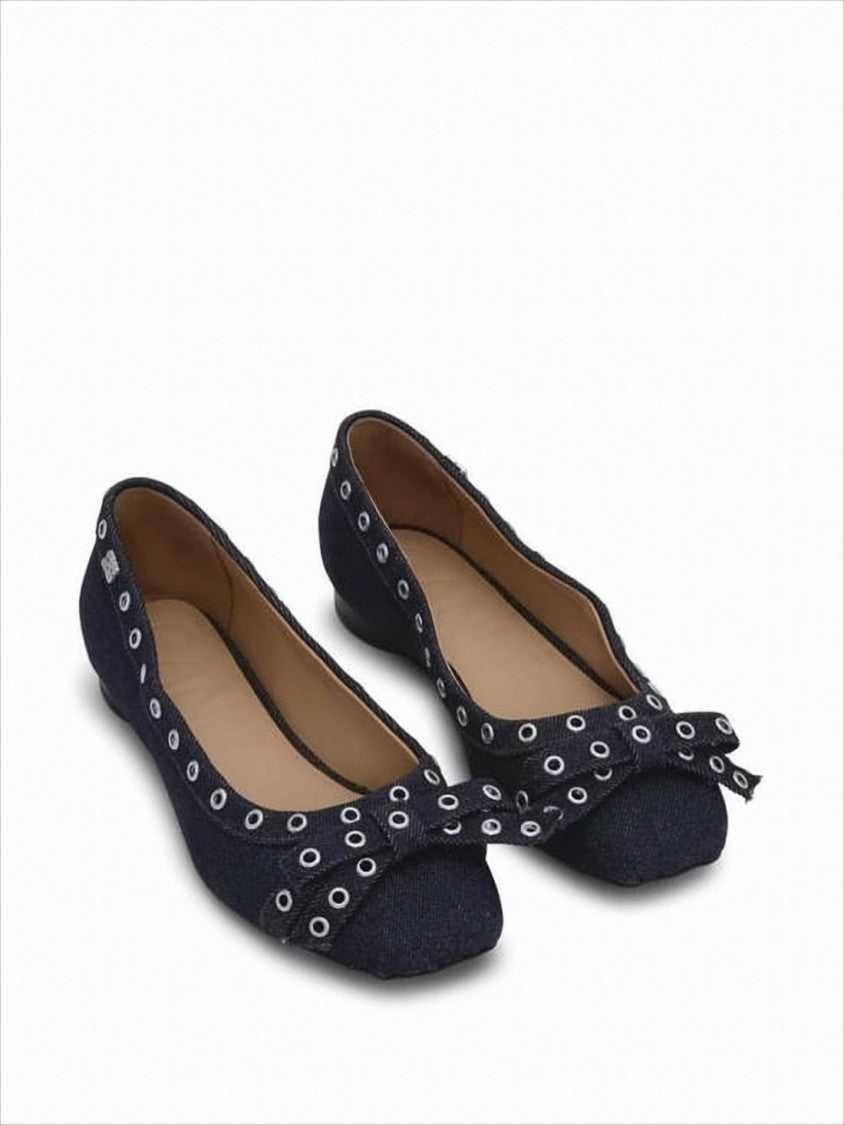 Pointed Toe Flat Shoes With Decorative Bow And Metal Eyelets