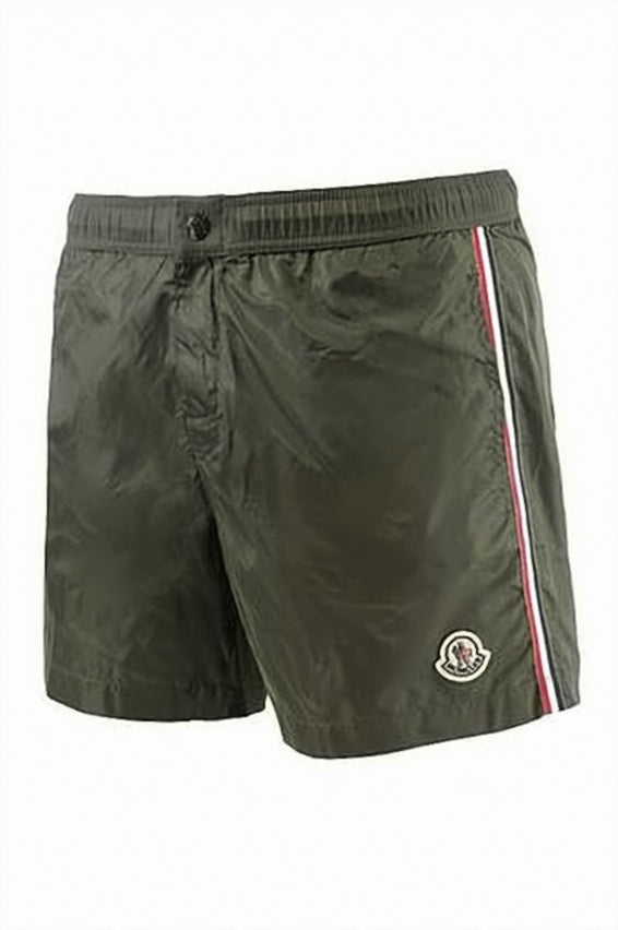 Short-Length Shorts with Tricolor Stripe