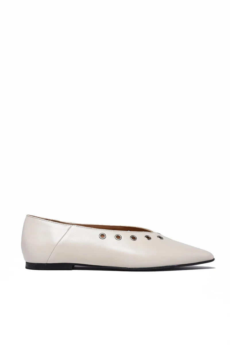 Suede Pointed Ballerinas - White