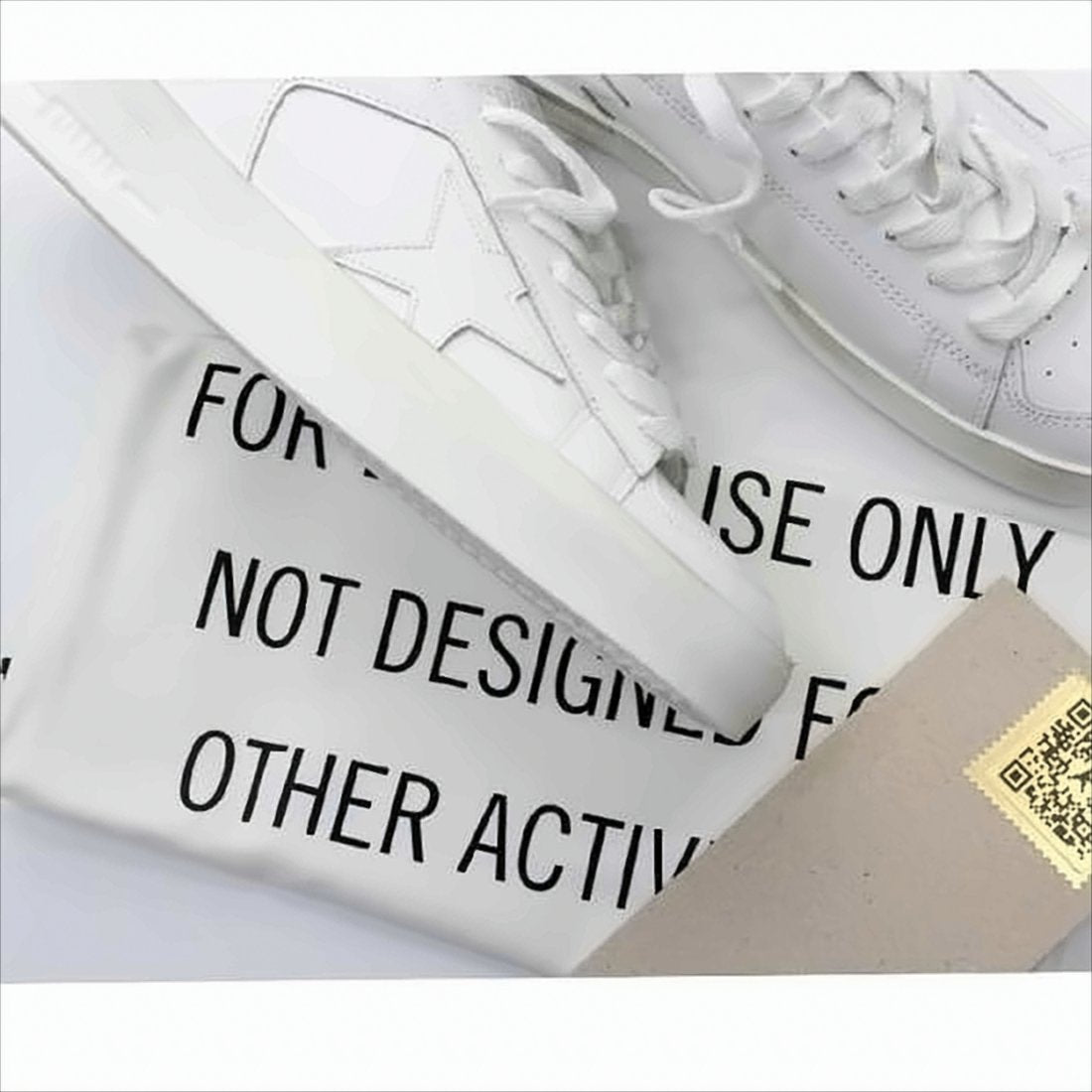 Low-Top Sneakers with Subtle Star Detail