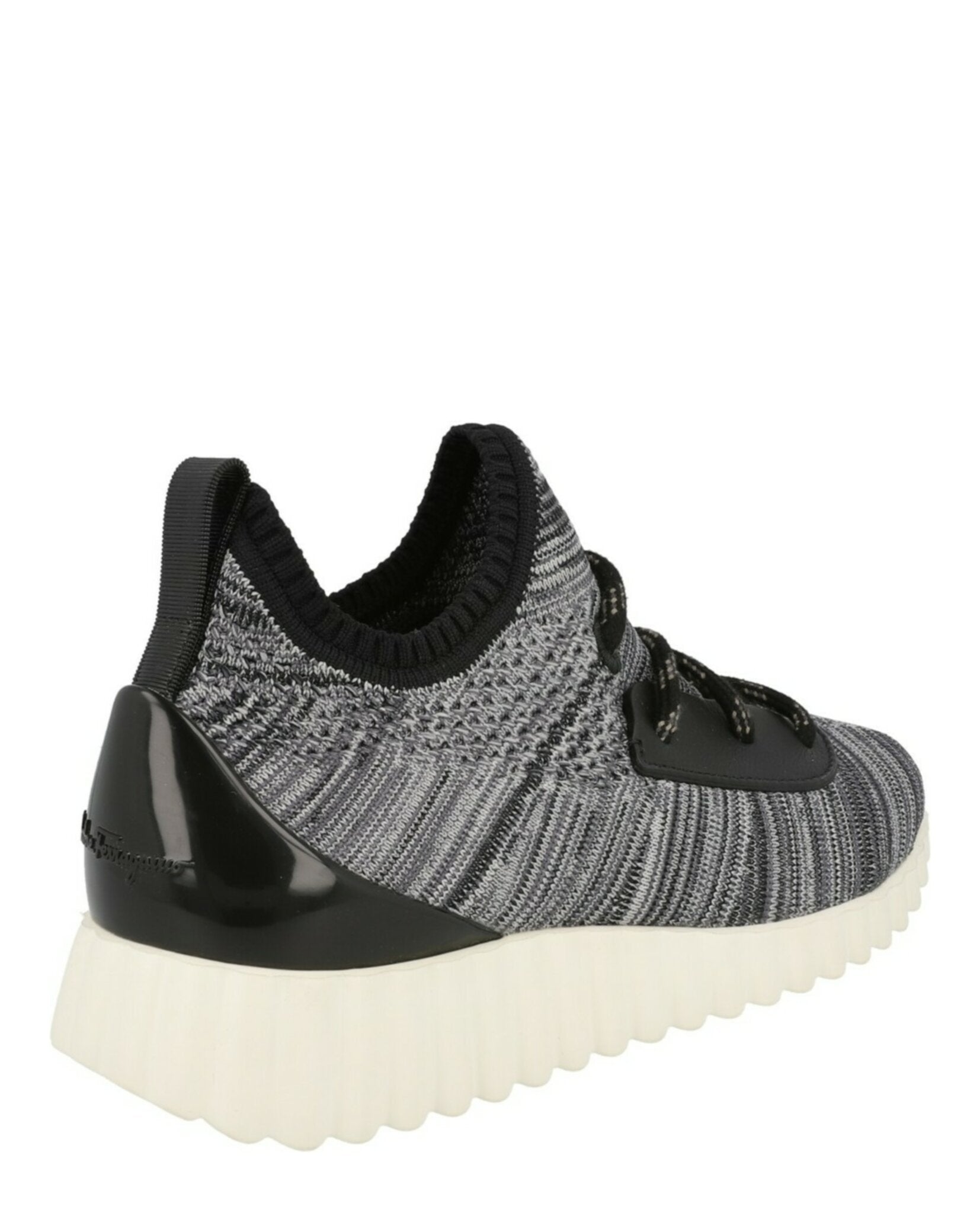 Niky Low-Top Sneakers
